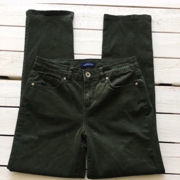 Bandolino Pants - EUC Bandolino Mandie Skinny Jeans